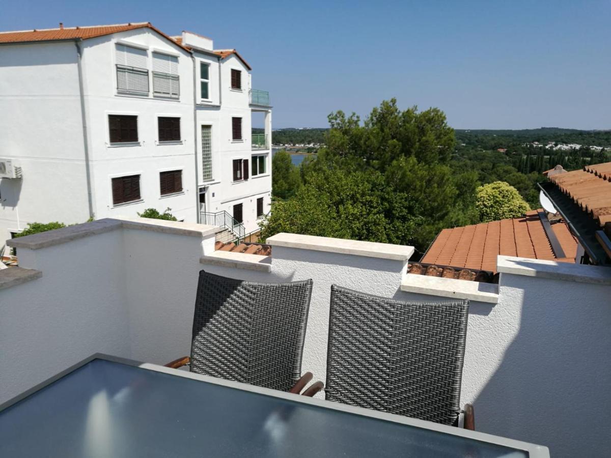 Ferienhaus Bozena Appartment 6 Vrsar Exterior photo